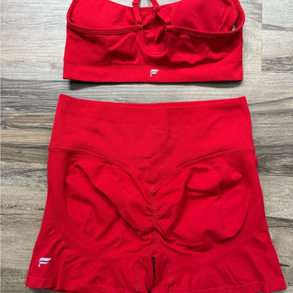 Fabletics Seamless Workout Set - Picture 2 of 3